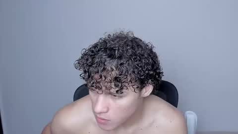 Laureent online show from November 2025 05:40:02 AM