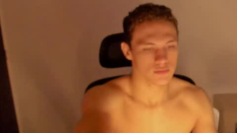 Laureent online show from February 2026 08:02:02 AM