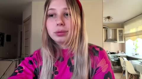 Chrissy online show from April 2026 12:18:02 PM