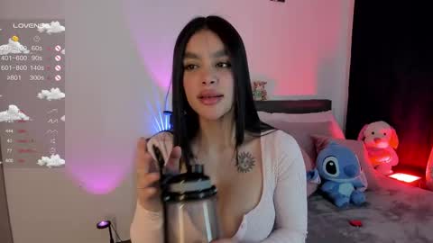 Snapshot of lauren_camila1 chatting on October 2025 02:04:01 AM Lau online show from October 2025 02:04:01 AM