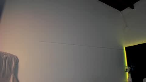 Lauren online show from February 2026 12:32:01 PM