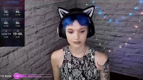 Eva online show from November 2025 08:19:01 PM