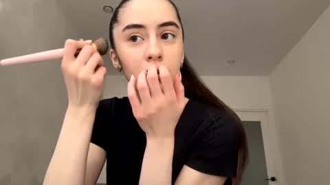 laurenadupuy online show from June 2026 01:13:01 PM