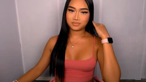 Snapshot of laurenfox16 chatting on October 2025 07:23:02 PM chloe3 online show from October 2025 07:23:02 PM