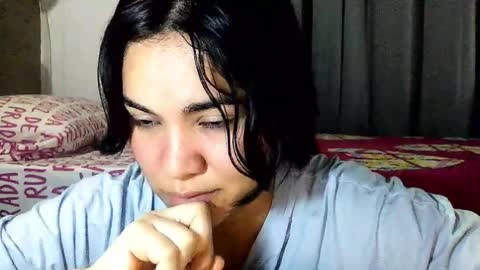 Snapshot of laurengirls1 chatting on June 2026 12:11:01 PM onlyfan laureng7 - 7 laureng2 online show from June 2026 12:11:01 PM