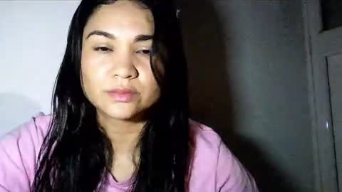 Snapshot of laurengirls1 chatting on June 2026 01:06:01 AM onlyfan laureng7 - 7 laureng2 online show from June 2026 01:06:01 AM