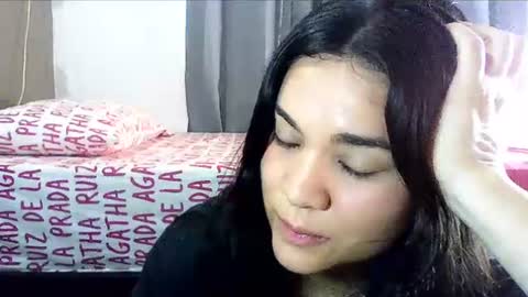 Snapshot of laurengirls1 chatting on June 2026 01:10:01 PM onlyfan laureng7 - 7 laureng2 online show from June 2026 01:10:01 PM