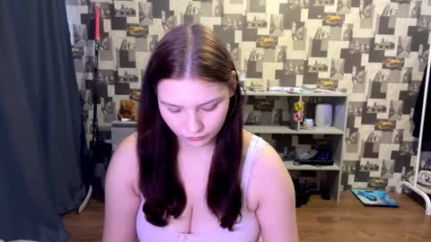 Snapshot of laurenjungling chatting on September 2025 04:11:01 PM Hannah online show from September 2025 04:11:01 PM
