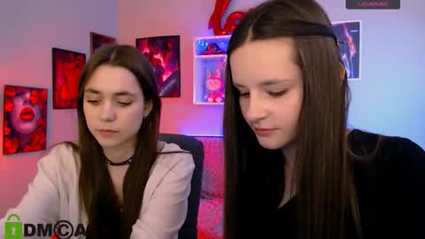 Laure online show from March 2026 10:33:02 AM