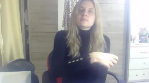 laurenmy online show from October 2025 09:30:01 AM