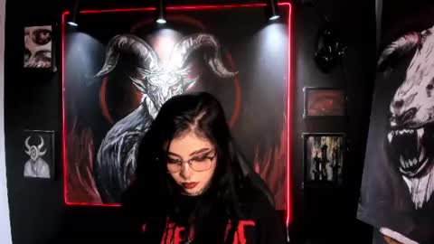 Snapshot of laurenrousexx chatting on July 2026 01:01:01 AM LAUREN INDEPENDENT MODEL HELP ME REACH 100 LIKES PLS online show from July 2026 01:01:01 AM
