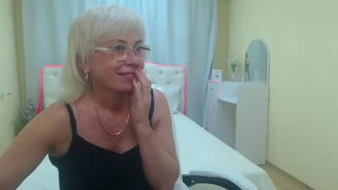 Snapshot of laurenwishy chatting on July 2026 03:03:02 PM Lauren online show from July 2026 03:03:02 PM