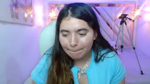 laura  online show from July 2026 07:27:01 PM