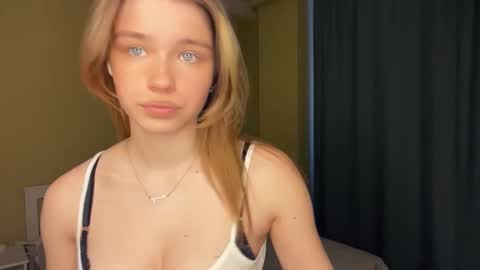 Bella online show from March 2026 02:23:02 PM