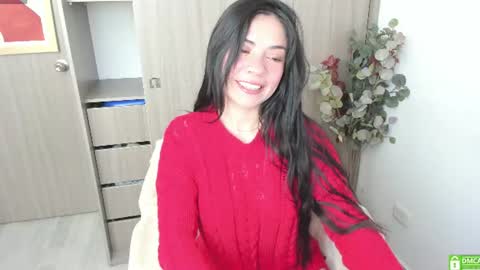 Snapshot of lauryn_chills chatting on June 2026 05:00:01 PM Lauryn online show from June 2026 05:00:01 PM