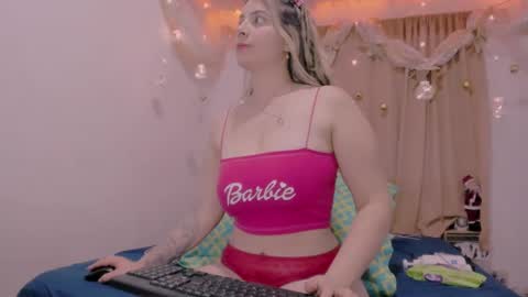 Lauu G online show from December 2024 04:04:02 AM