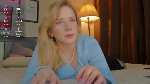Snapshot of lavender_tender chatting on June 2026 09:17:02 PM Lav online show from June 2026 09:17:02 PM