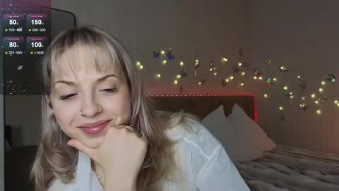 Snapshot of lavenderlav chatting on February 2025 02:05:01 PM Melissa online show from February 2025 02:05:01 PM