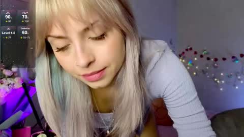 Snapshot of lavenderlav chatting on September 2025 09:42:02 AM Melissa online show from September 2025 09:42:02 AM