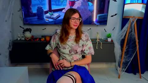 Snapshot of laveniadevoss chatting on November 2025 06:24:02 AM Gloria online show from November 2025 06:24:02 AM