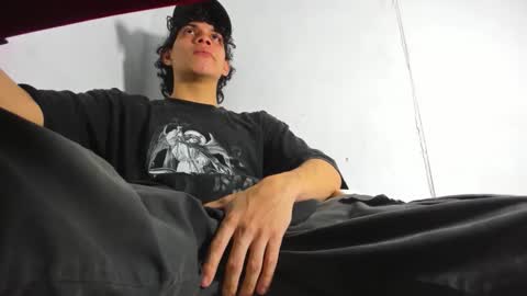 ZAmbrano online show from September 2025 11:43:01 AM