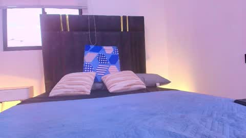 Lay Madison  online show from February 2026 07:10:01 PM