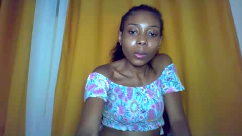 layannek online show from December 2025 05:51:02 PM