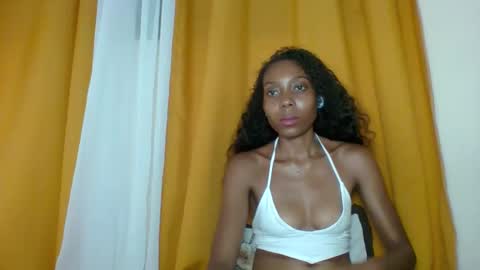 layannek online show from January 2026 08:10:02 PM