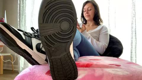 Laycee Layne online show from March 2026 05:58:02 PM