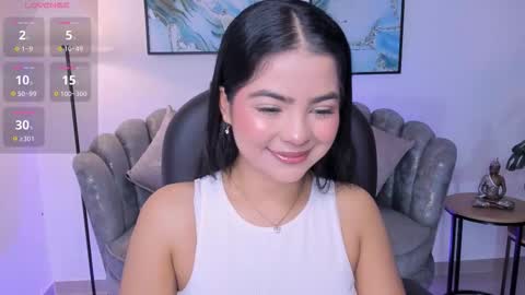 Layla Breezee online show from December 2025 12:10:01 PM