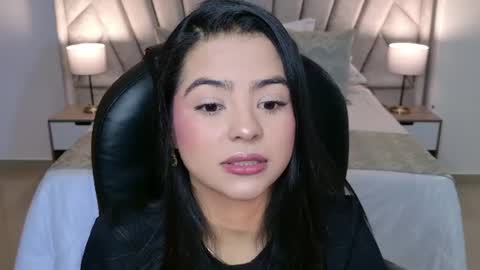 Snapshot of layla_breezee_ chatting on July 2026 11:57:01 AM Layla Breezee online show from July 2026 11:57:01 AM