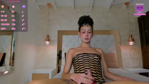 Layla Mackenzie  online show from February 2026 01:09:02 AM