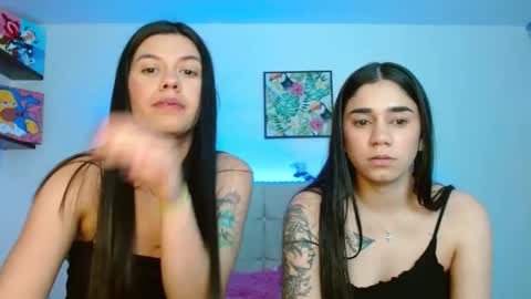Snapshot of layla_roma chatting on January 2025 01:18:01 AM Lia and Rachel online show from January 2025 01:18:01 AM