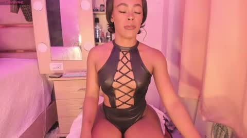 LAYLA online show from June 2026 07:26:02 PM