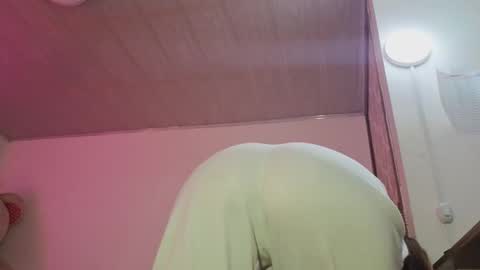 laylafoxy_tay online show from November 2025 04:01:02 AM