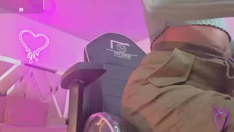 laylafoxy_tay online show from November 2025 03:29:02 AM