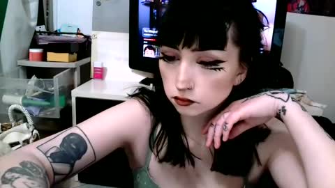 Layla Kills online show from March 2025 03:32:01 AM