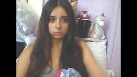Snapshot of laylakutiex chatting on September 2025 04:45:01 PM Layla online show from September 2025 04:45:01 PM
