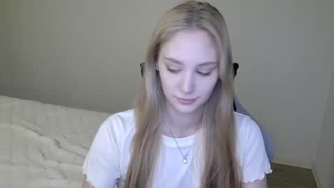 LaylaPretty001 online show from October 2025 05:55:01 AM