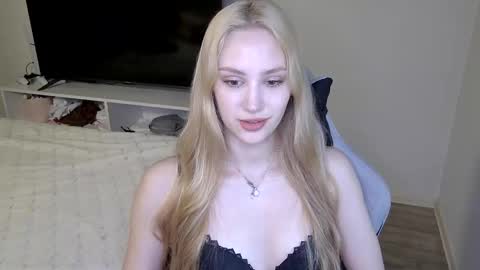 LaylaPretty001 online show from May 2026 04:19:02 AM