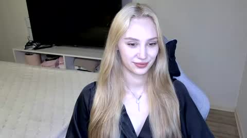 Snapshot of laylapretty001 chatting on July 2026 04:18:01 AM LaylaPretty001 online show from July 2026 04:18:01 AM