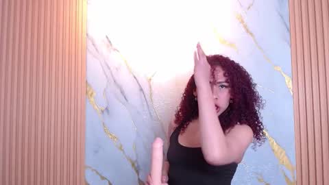 Snapshot of layra_collins chatting on October 2025 04:25:02 AM layra collins online show from October 2025 04:25:02 AM