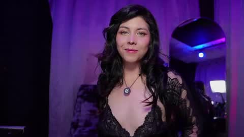 Layra online show from July 2026 10:27:01 PM
