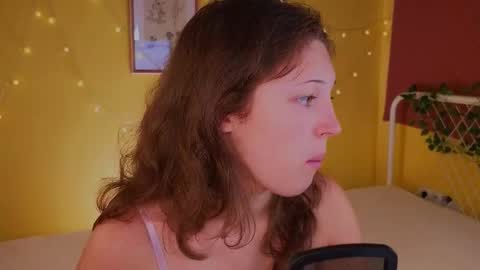 Lea online show from September 2025 12:15:01 PM