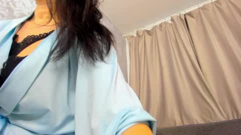 Lea online show from April 2026 01:04:01 AM