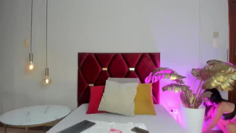 Leah Carter online show from September 2025 06:07:01 PM