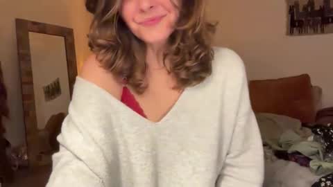 Leah Sparkles online show from November 2025 04:01:02 AM