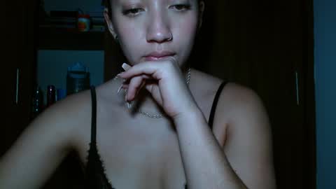 Snapshot of leanaalhub chatting on December 2024 08:09:02 AM leanaalhub online show from December 2024 08:09:02 AM