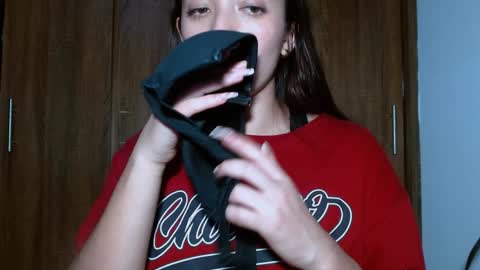 Snapshot of leanaalhub chatting on December 2024 06:09:01 AM leanaalhub online show from December 2024 06:09:01 AM