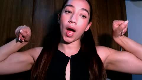 Snapshot of leanaalhub chatting on February 2026 11:33:02 PM leanaalhub online show from February 2026 11:33:02 PM